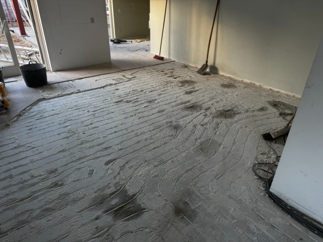 Sleuven voor vloerverwarming gefreesd