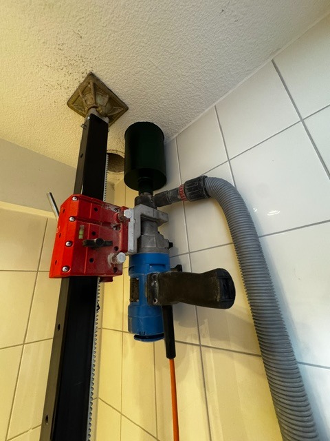 Kernboring met stofafzuiging